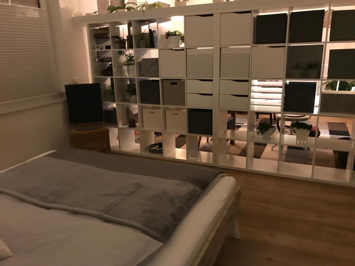 Ferienwohnung City-Apartment Swifts クレーフェルト エクステリア 写真