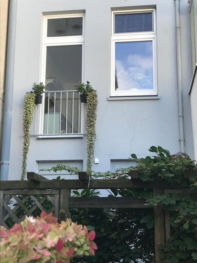 Ferienwohnung City-Apartment Swifts クレーフェルト エクステリア 写真